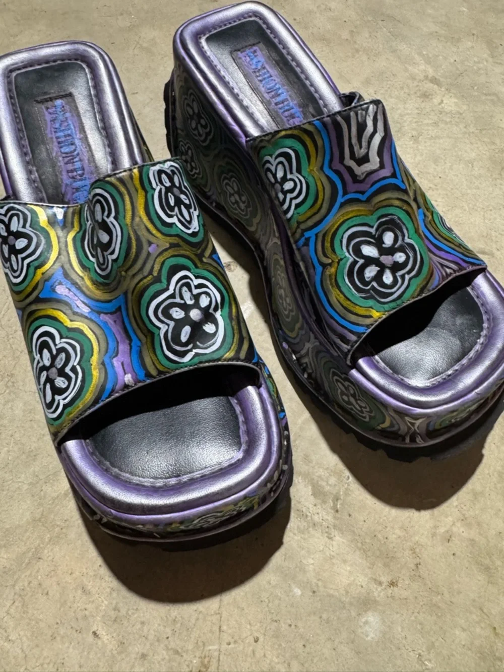 Vintage Y2K Groovy Platform Slides Size 8.5‎ Hippie 70s Rainbow Floral Chunky